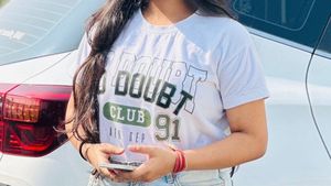 Graphic Print T-Shirt