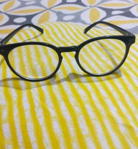 Stylish Black Round Eyeglasses