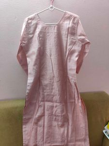 Elegant Pink Embroidered Kurta