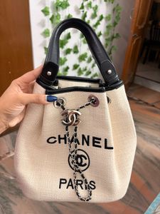 BRAND NEW Chanel Bucket Bag - Chic & Stylish