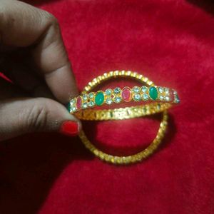 Elegant Stone-Studded Bangle Set