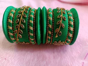 Green Kundan Thread Bangles Set