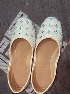 Embellished Juttis
