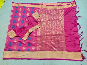 Beautiful Pink & Gold cotton Saree with blo