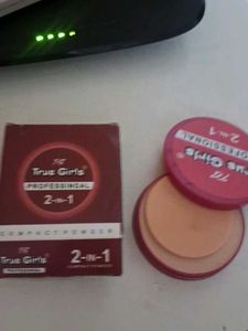 True Girls 2-in-1 Compact Powder