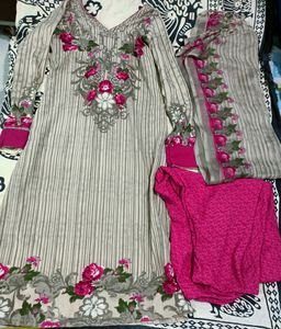 stitched chudidar printed suit with dupatta