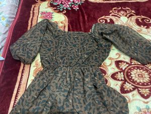 Leopard Print Puff Sleeve top