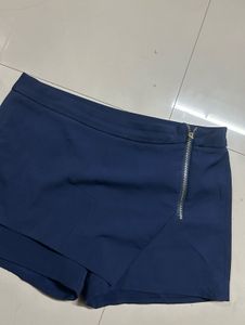 Stylish Navy Blue Skort with Zipper Accent