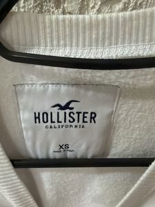 Hollister White Sweatshirt