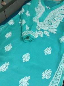 Lucknowi Chikankari Kurti