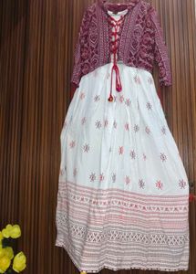 White Kurta Set with Maroon Jacket