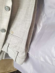 new 👌📣Classic Light Grey Blazer 3 pics
