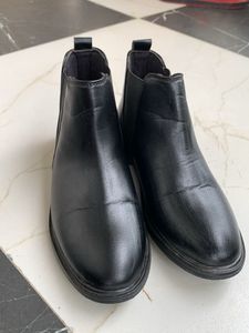 Classic Black Chelsea Boots