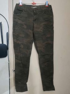 Camouflage Print Casual Pants
