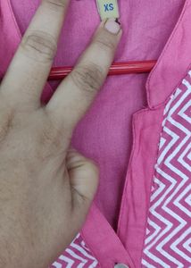 🎀PRICE DROP 💧GLOBAL DESI PINK  GOWN IN XS Size
