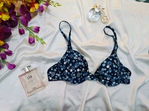 🇳🇿💫🎀Comfortable Light Blue Bra