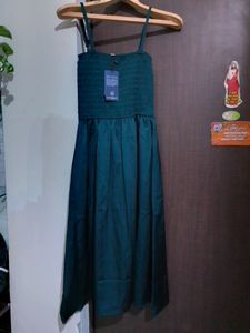 Beautiful One Piece Dress 👗with Shrugs