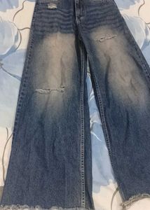 Distressed Wide Leg Jeans