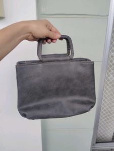 Stylish Quilted Handbag