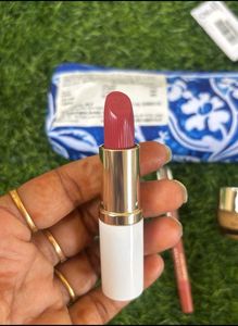 Estee Lauder Lipstick &amp; Lip Liner Set