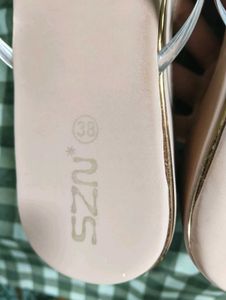 SALE❗block szn Stylish Rose Gold Thong Sandals