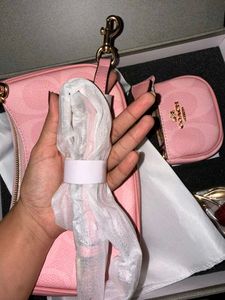 Coach 💗 Pink branded Handbag ✨