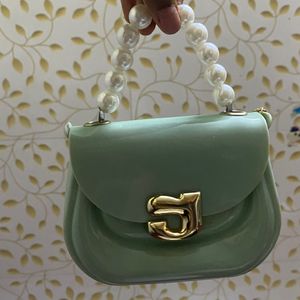 Cute Pearl Handle Mini Bag