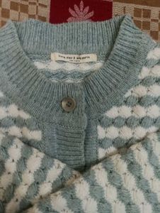 Light Blue & White Patterned Cardigan bundle