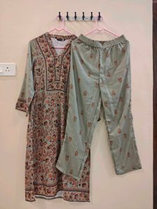 Ethnic Motifs Printed Regular Kurta With Trousers