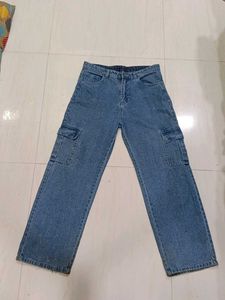 Stylish Light Wash Cargo Jeans