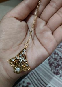Exquisite Kundan Necklace and Earring Set