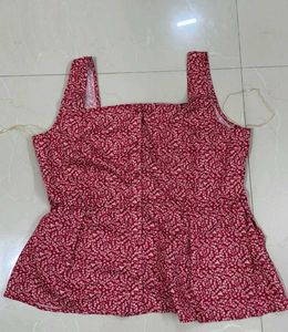 Floral Print Sleeveless Top