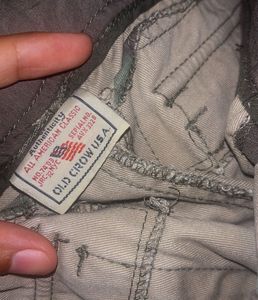 y2k street-style baggy jorts