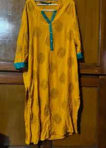Avaasa Mustard Yellow Printed Straight Kurti⭐