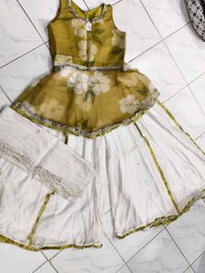 Elegant Floral Kurta Set with Dupatta