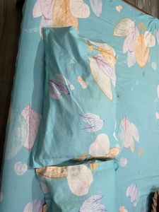 Beautiful Leaf Print Bedsheet Set