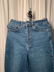 New H&amp;M High Waisted Mom Blue Jeans