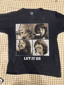 oversized merch of beatles