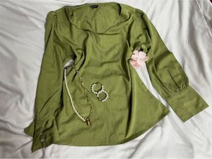 Chic Green Long Sleeve Top✨🍀💚