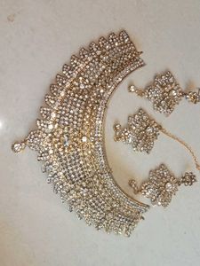 Stunning Crystal Choker Necklace Set