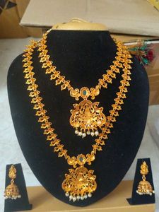 Stunning Gold Plated Necklace Set