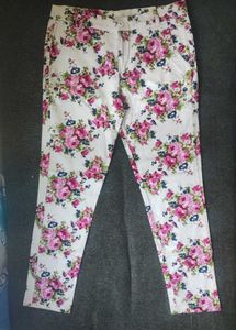 Retro vibes Rose Prints Trousers