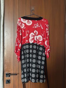 Stylish Red &amp; Black Print Tunic Top