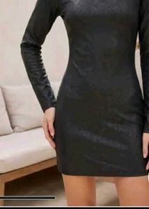 Sleek Navy Blue Long Sleeve Dress