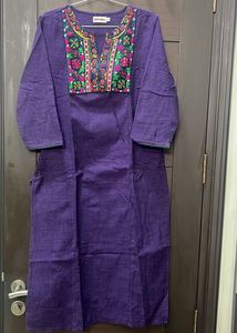 Elegant Purple Embroidered Kurta