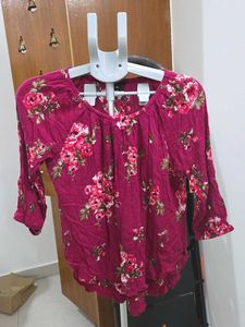 Max Floral Print 3/4 Sleeve Top