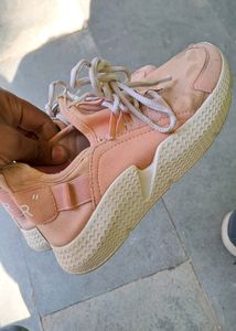 Air Very Light Weigh Sports Shoes For Girls.