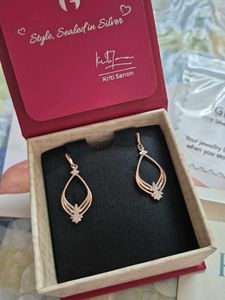 GIVA Rose Gold Princess Earrings
