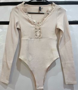 H&amp;M Cream/Light Pink Lace Trim Ribbed Bodysuit