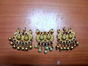 Traditional Gold Pendant Set